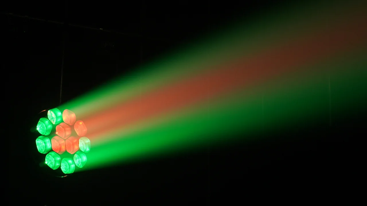 AL1240WZ red and green RGBW beam demonstration