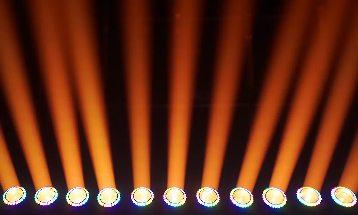 Amber beam fan from a five-head Tornado fixture