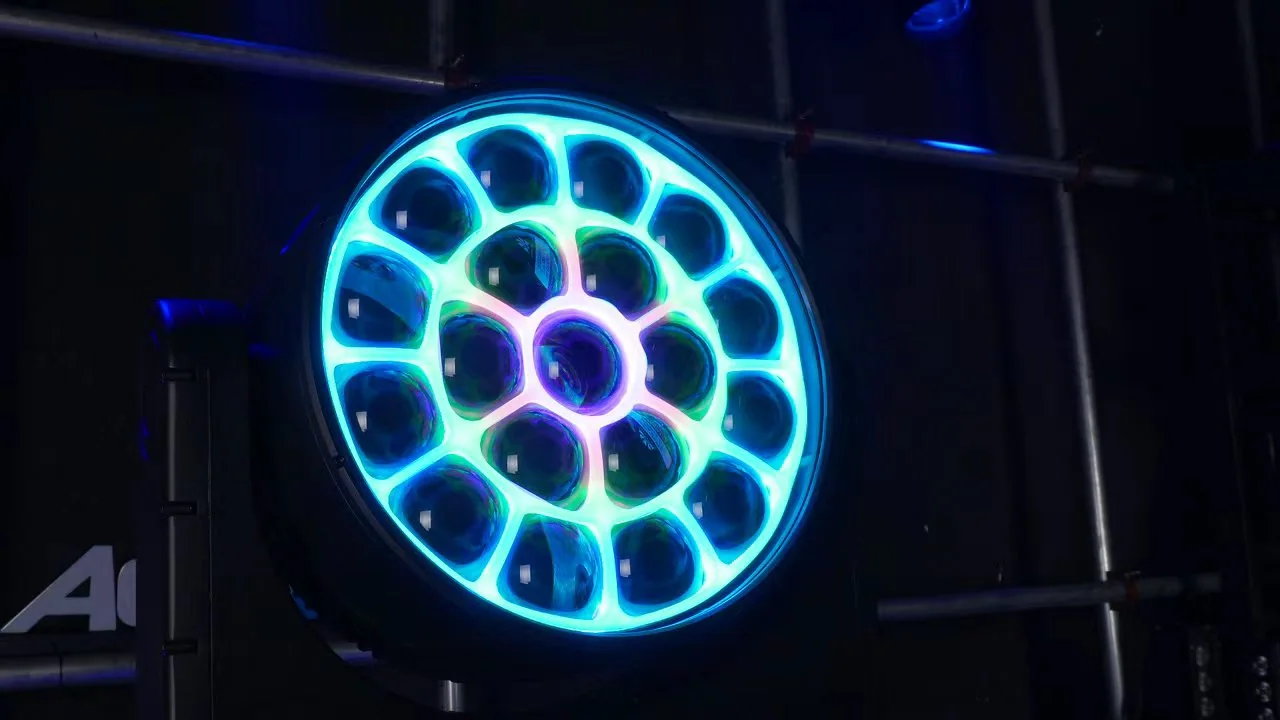 ALP1980WX 19x80W moving head cyan halo effect