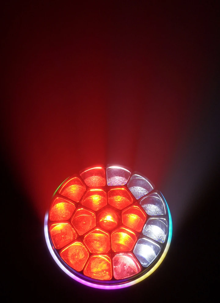 W09 Bee Eye moving head red white and multicolor pixel effect